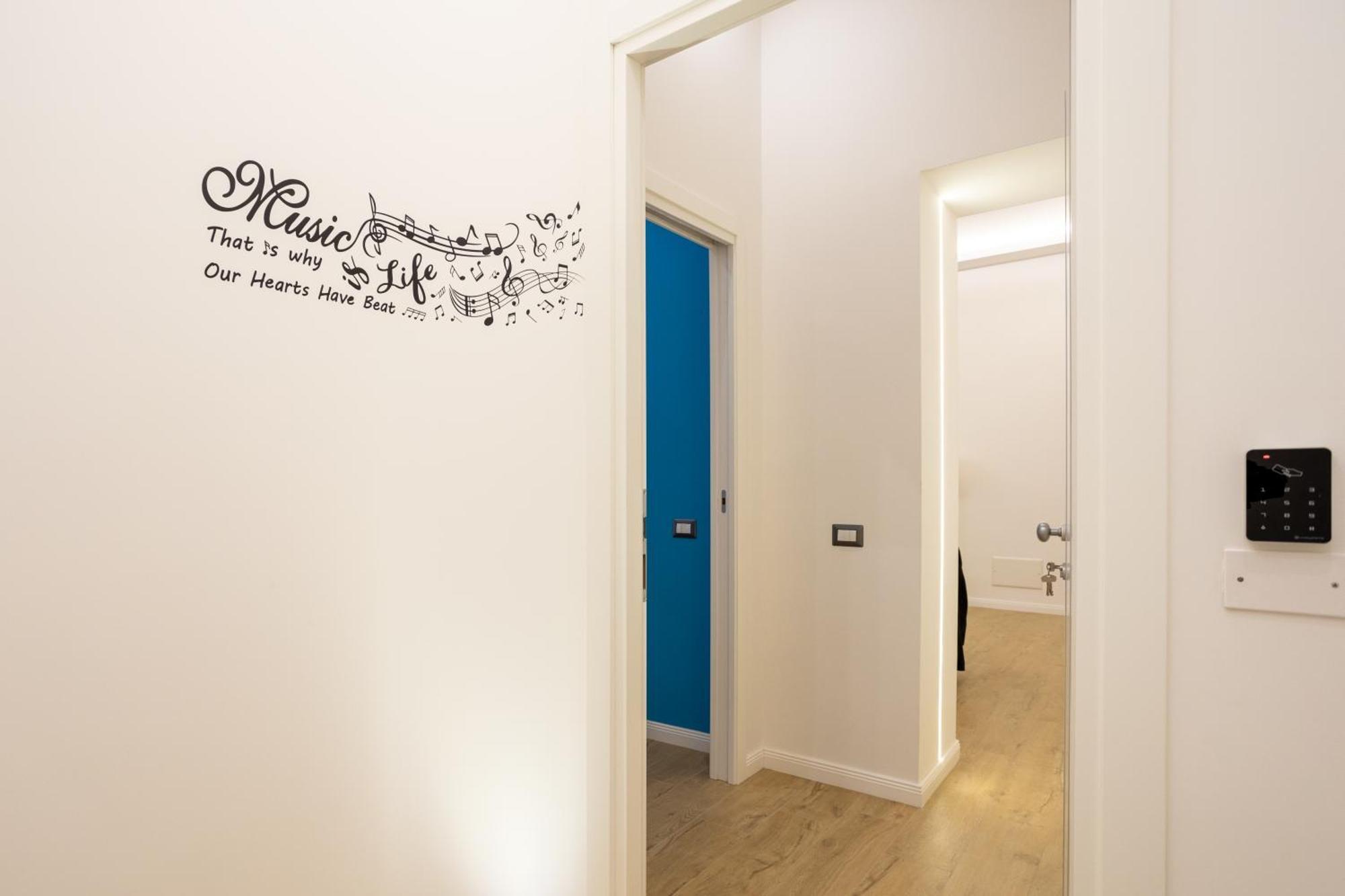 Song House Apartment Centro Storico 7 Pax Naples Luaran gambar