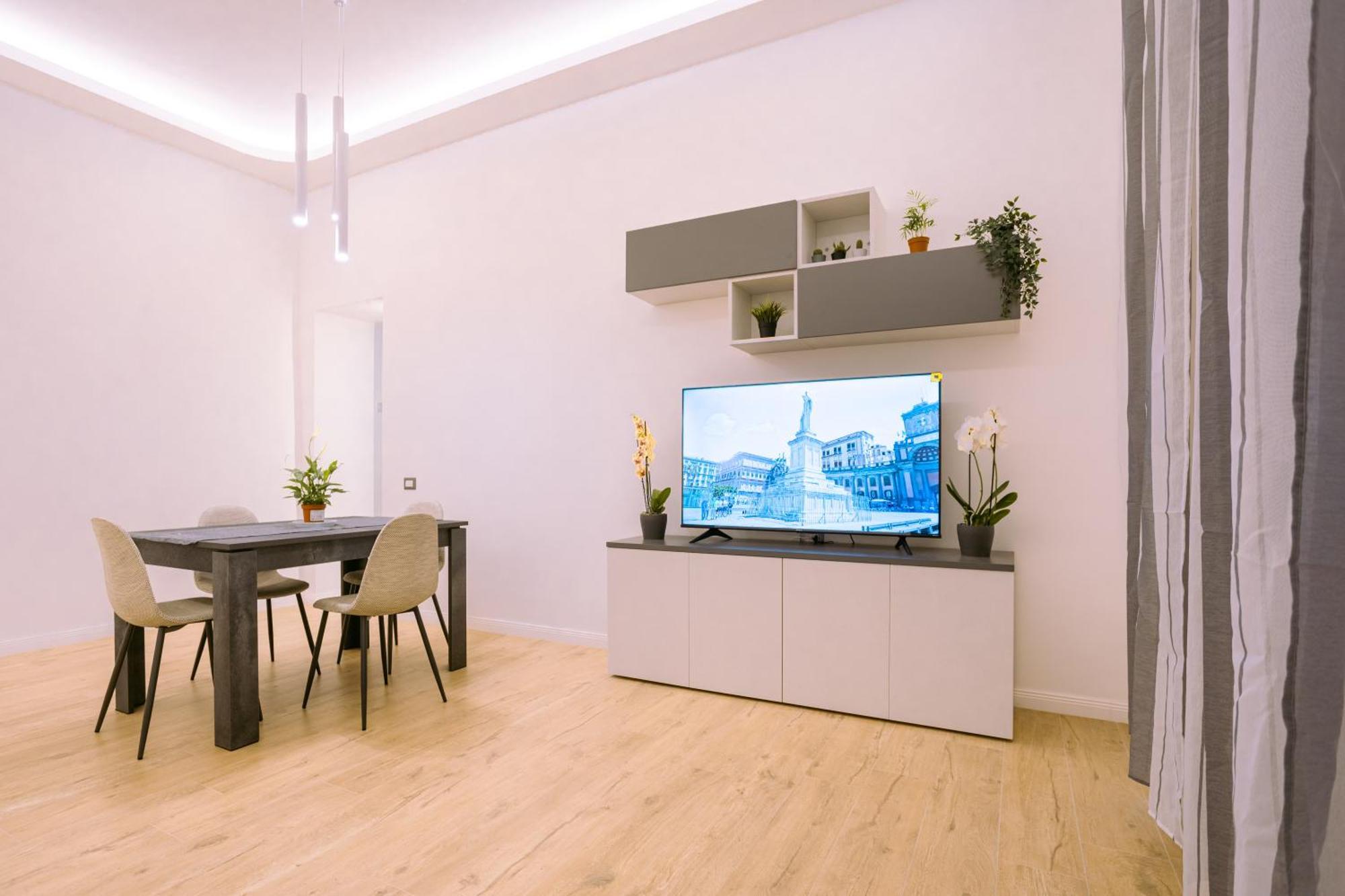 Song House Apartment Centro Storico 7 Pax Naples Luaran gambar