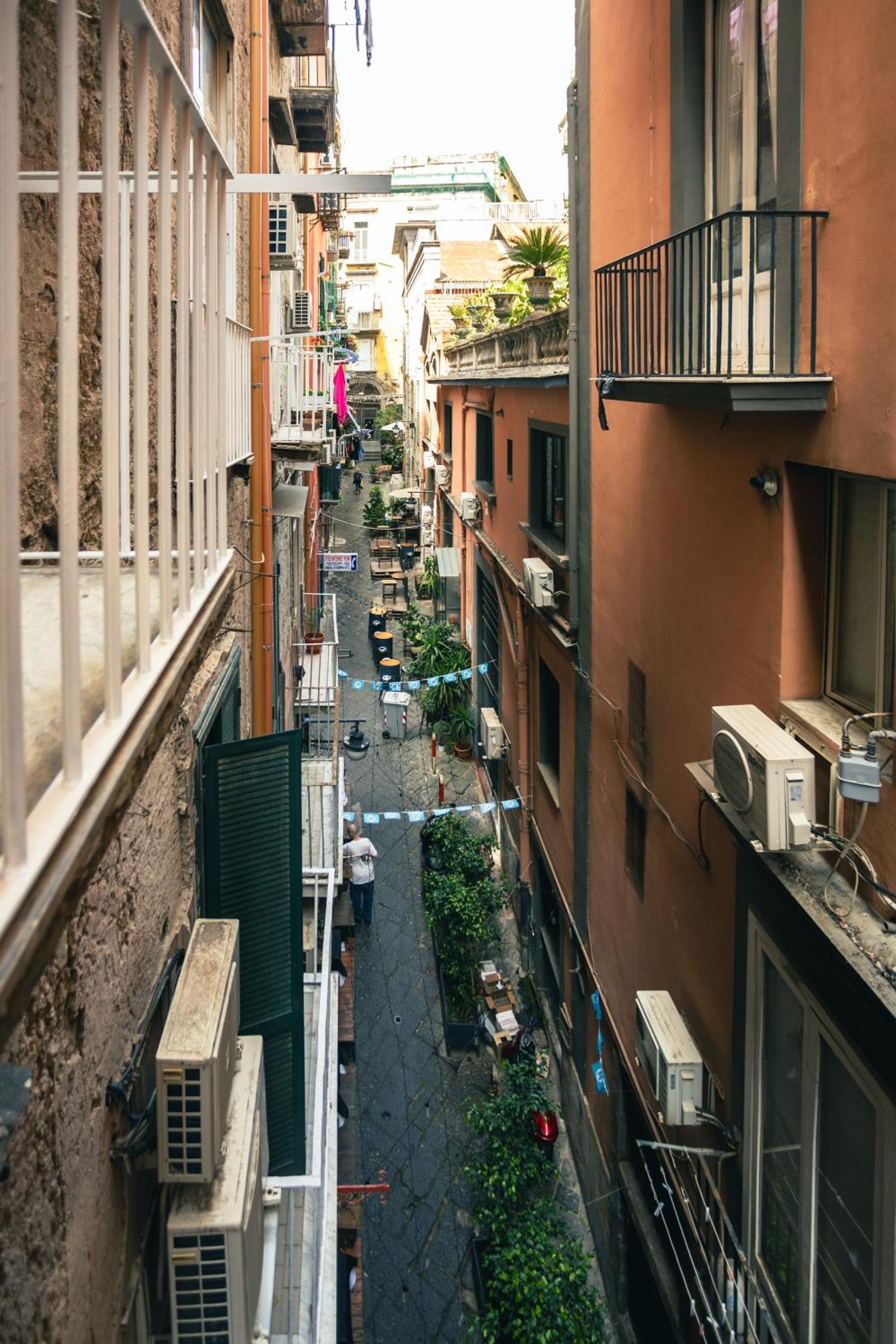 Song House Apartment Centro Storico 7 Pax Naples Luaran gambar